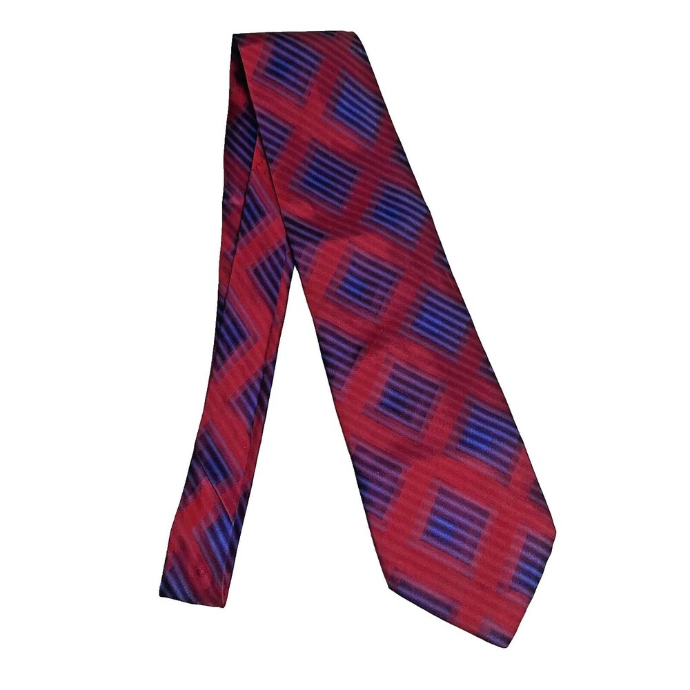 #7457 Bachrach Men's red and blue silk necktie